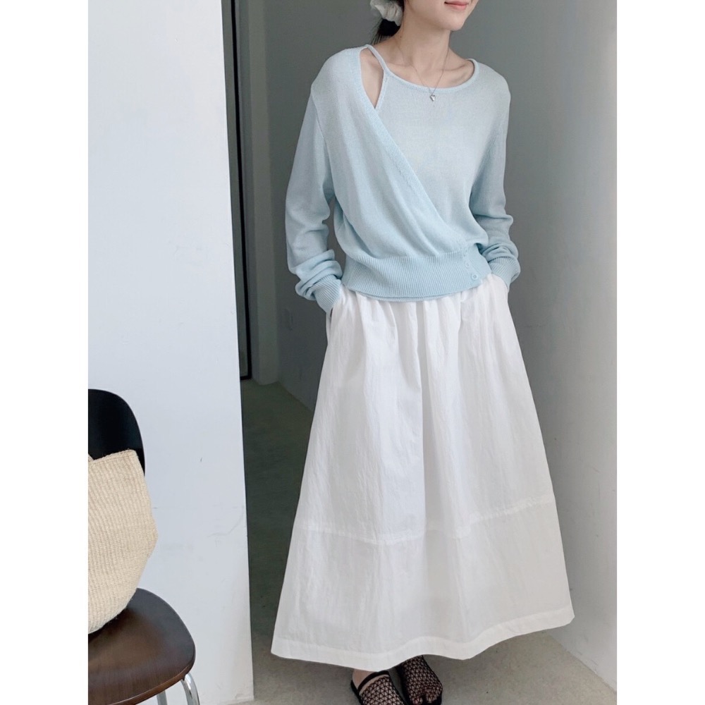 台中現貨⚡️簡約耐看單品 設計師款 不規則假兩件亞麻側扣套頭針織衫 削肩背心-細節圖3