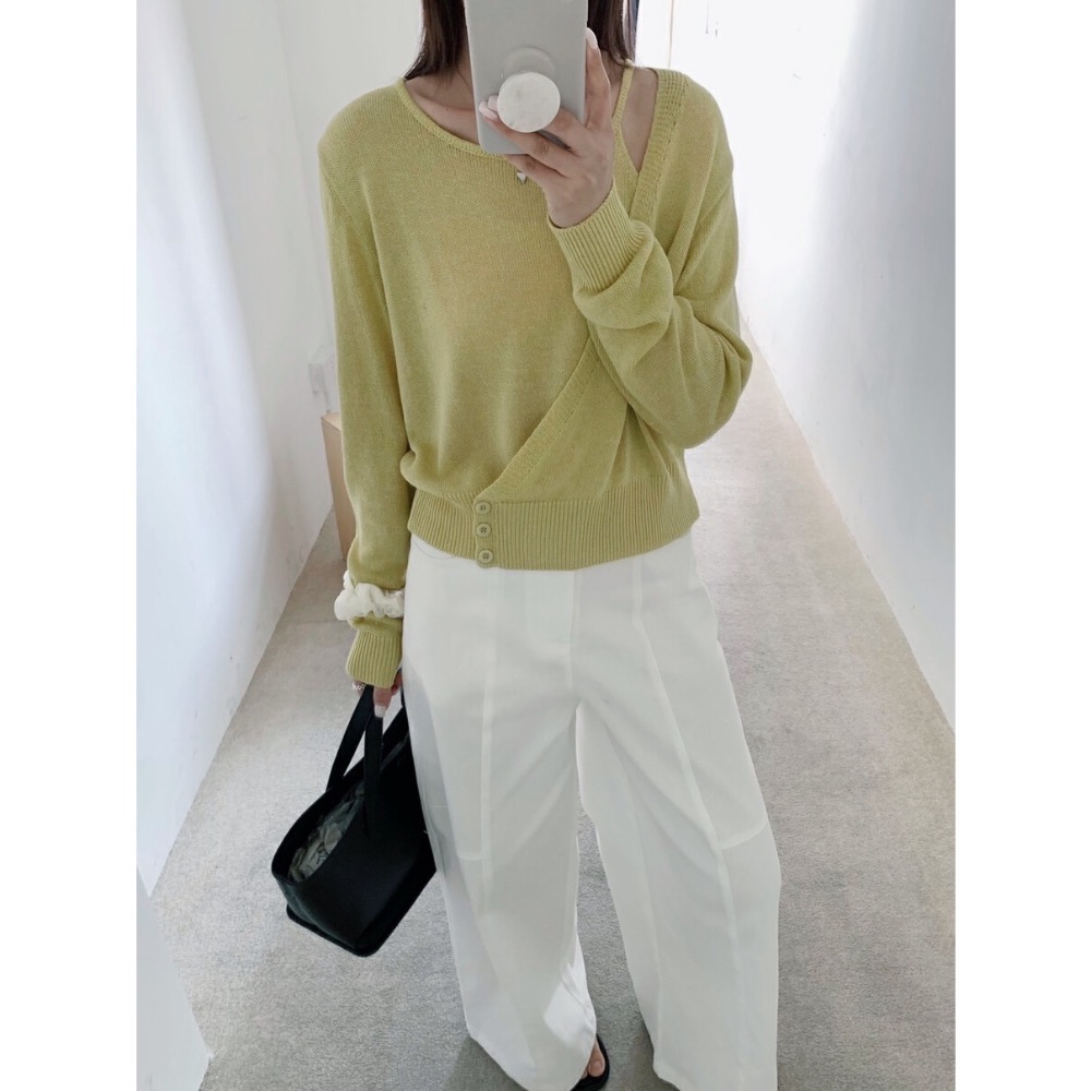 台中現貨⚡️簡約耐看單品 設計師款 不規則假兩件亞麻側扣套頭針織衫 削肩背心-細節圖6