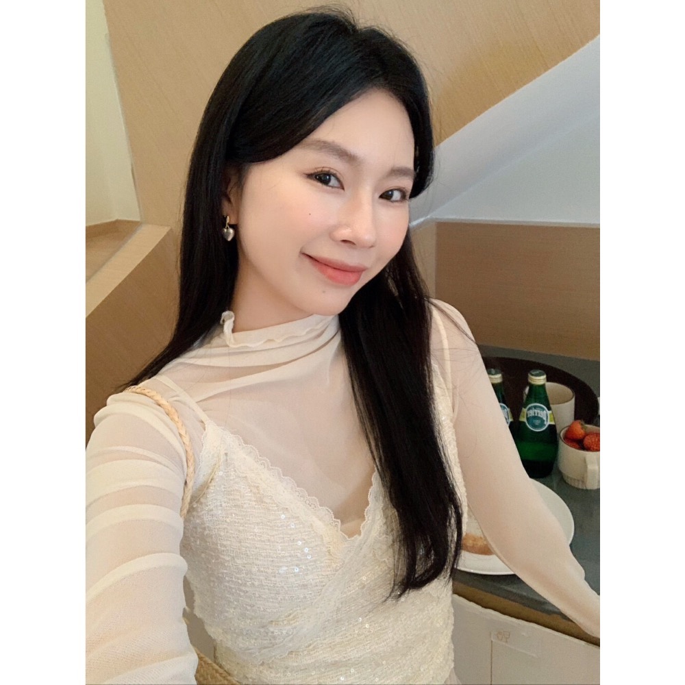 台中現貨⚡️韓系春夏必搭 彈性 超多色木耳邊堆堆領網紗長袖薄款上衣修身顯瘦打底衫-細節圖3