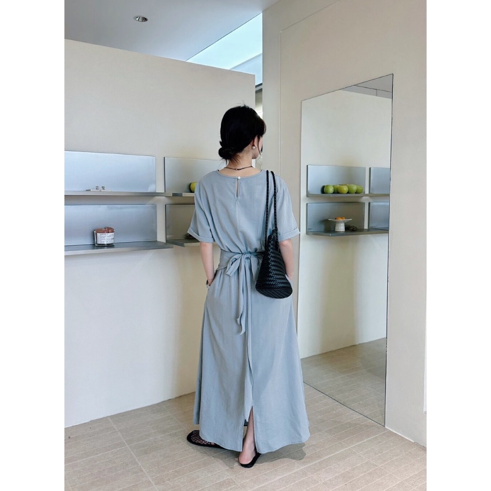 台中現貨⚡️獨家～法式溫柔純色不規則綁帶腰圍鬆緊真口袋收腰顯瘦短袖混棉洋裝連衣裙 淺藍/藏藍 大碼友善-細節圖5