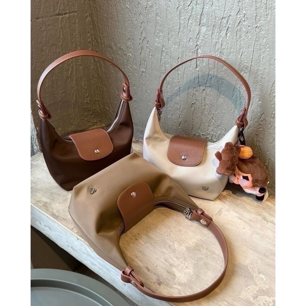 台中現貨 泰國Pony包品牌 小號MoYa 任2顆折100 尼龍材質/金釦/銀釦  掀蓋腋下包 多背法 手提肩背斜跨-細節圖2