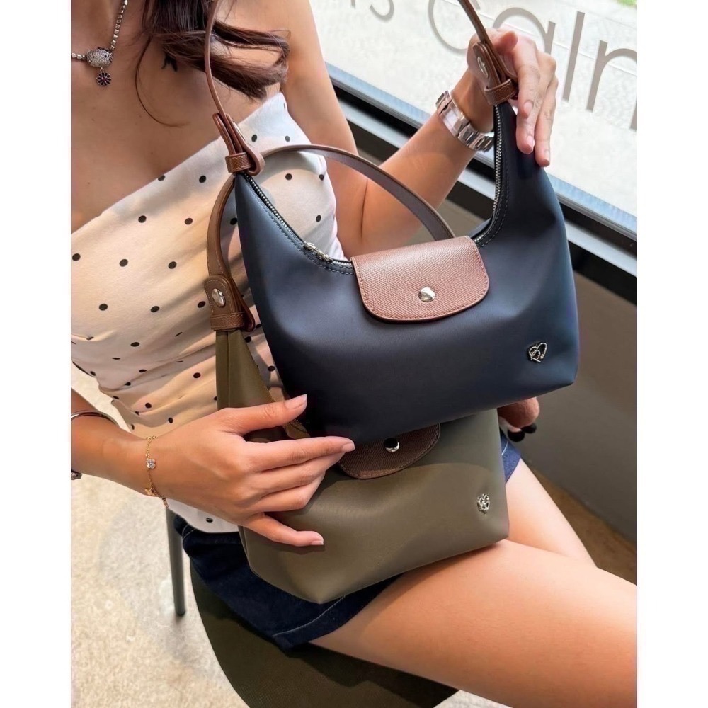 台中現貨 泰國Pony包品牌 小號MoYa 任2顆折100 尼龍材質/金釦/銀釦  掀蓋腋下包 多背法 手提肩背斜跨-細節圖4