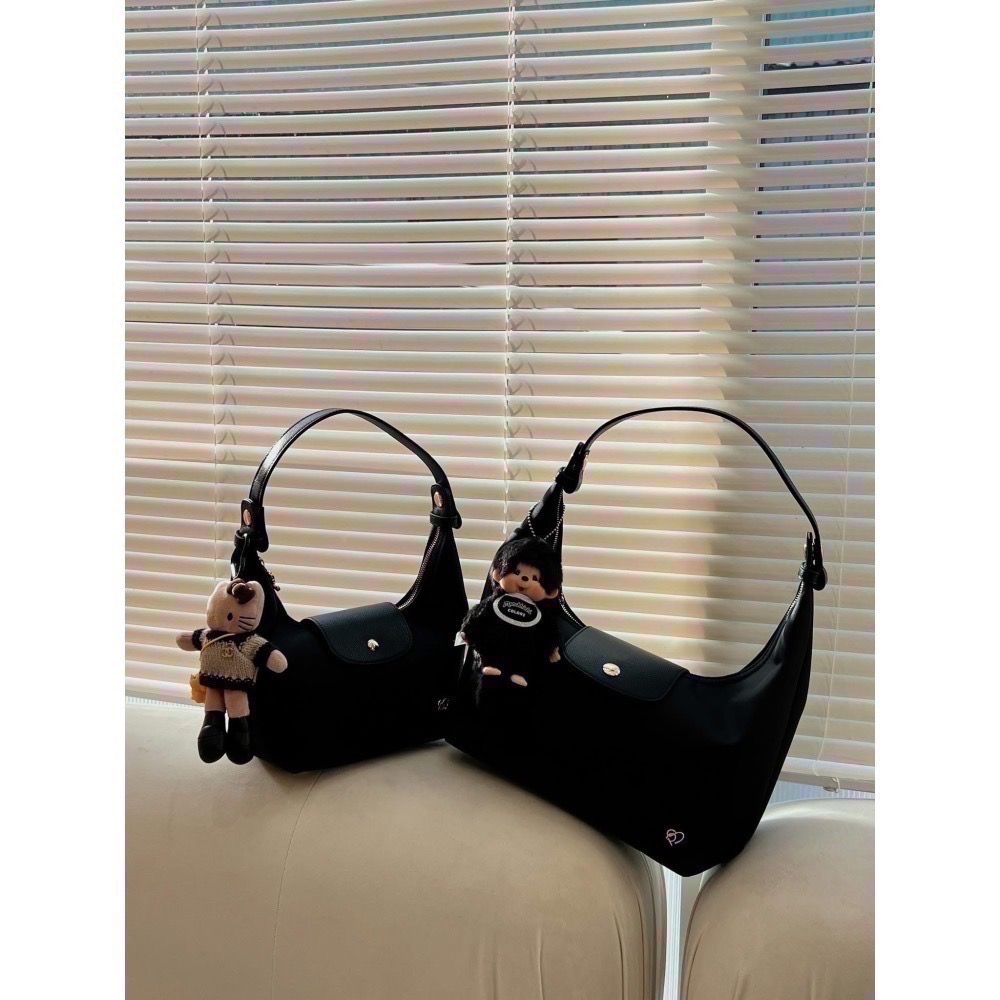 台中現貨 泰國Pony包品牌 大號MoYa 任2顆折100 尼龍材質/金釦 掀蓋腋下包 多背法 手提/肩背/斜跨-細節圖5