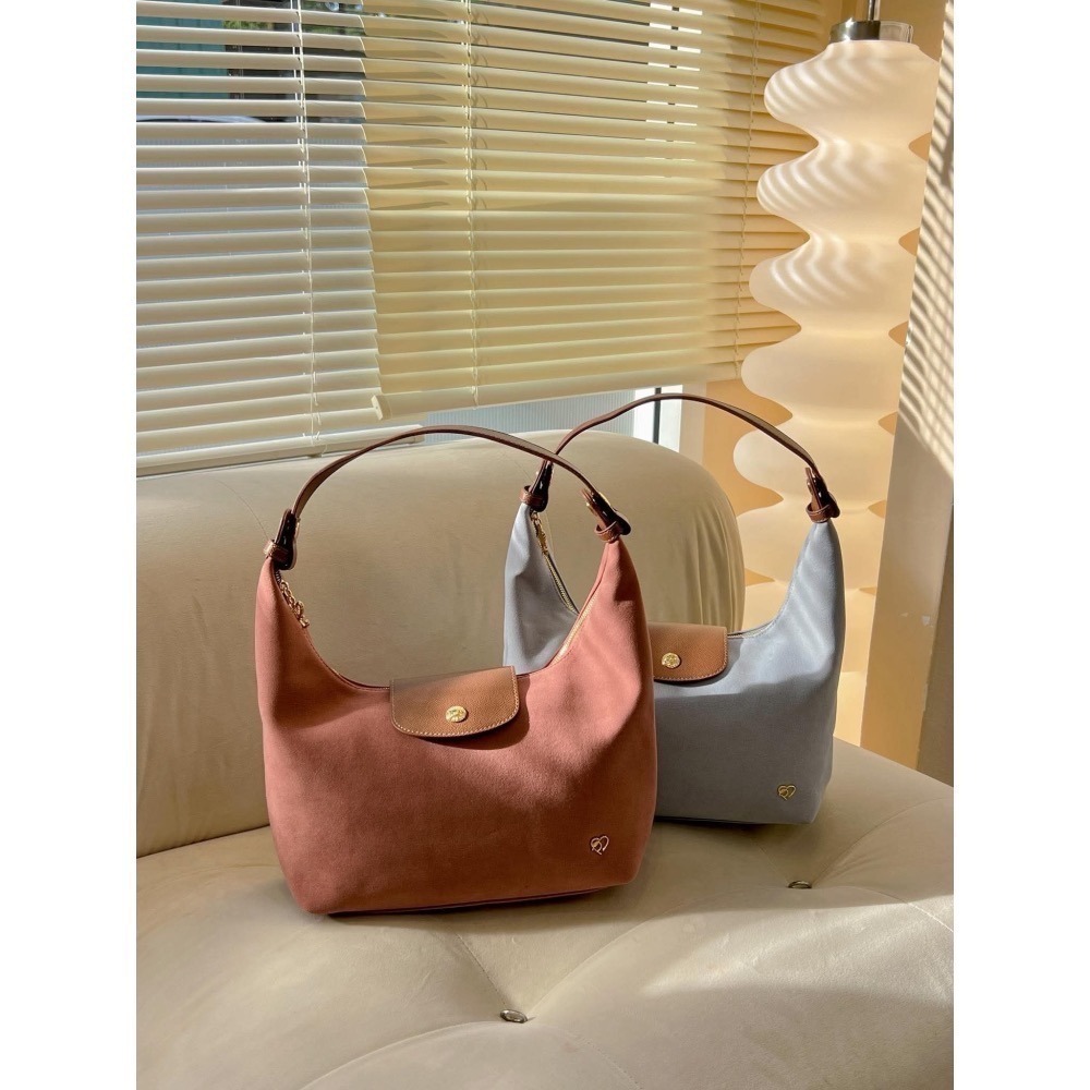 台中現貨 泰國Pony包品牌 大號MoYa 任2顆折100 麂皮材質 掀蓋腋下包 多背法 手提/肩背/斜跨-細節圖11