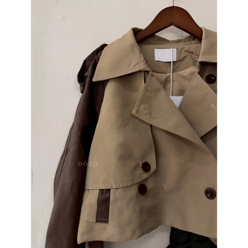 ［台中現貨⚡️］202511💘 高級時髦感 拼接皮革短版風衣外套 2色-細節圖2