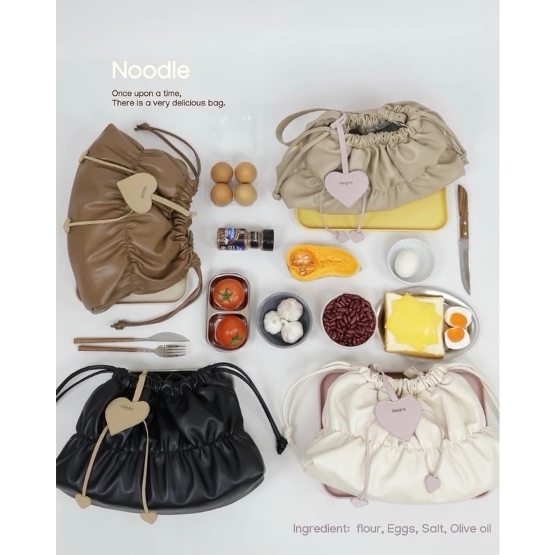 台中現貨 泰國8angles包品牌 Noodle 大容量 iPAID 送愛心掛飾 麂皮PU 拉鍊 雲朵包 餃子包-細節圖7