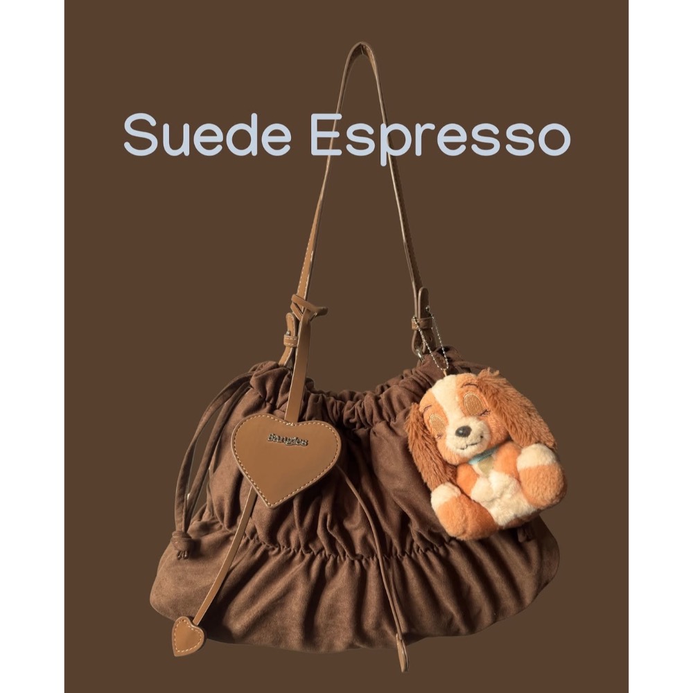 泰國8angles包品牌 Noodle 大容量 iPAID 送愛心掛飾 麂皮PU 拉鍊 雲朵包 餃子包-規格圖11