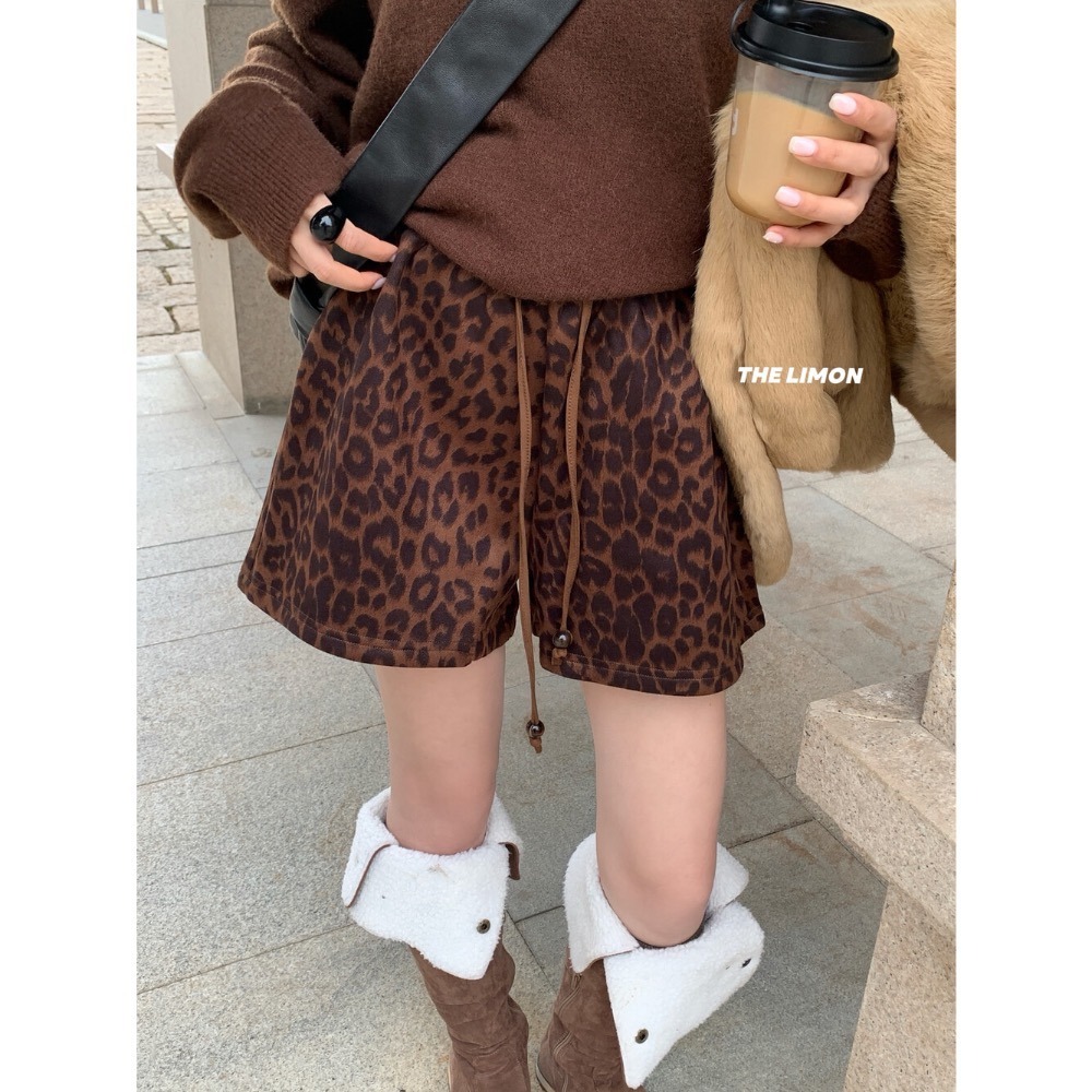 ［台中現貨⚡️］202511小資💘可可豹紋休閒短褲（腰帶串珠）-細節圖6