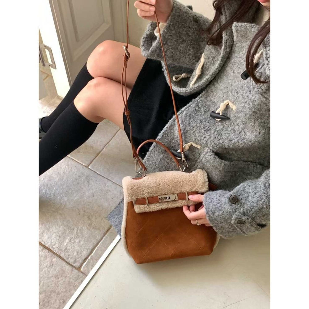 202511正韓🇰🇷麂皮菱格拼接小羔羊kelly扣多背法 後背包 手提斜跨後背-細節圖2