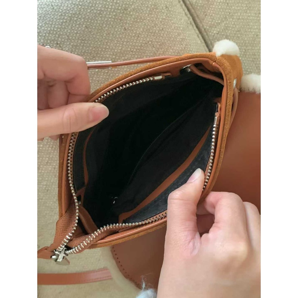 202511正韓🇰🇷麂皮菱格拼接小羔羊kelly扣多背法 後背包 手提斜跨後背-細節圖9