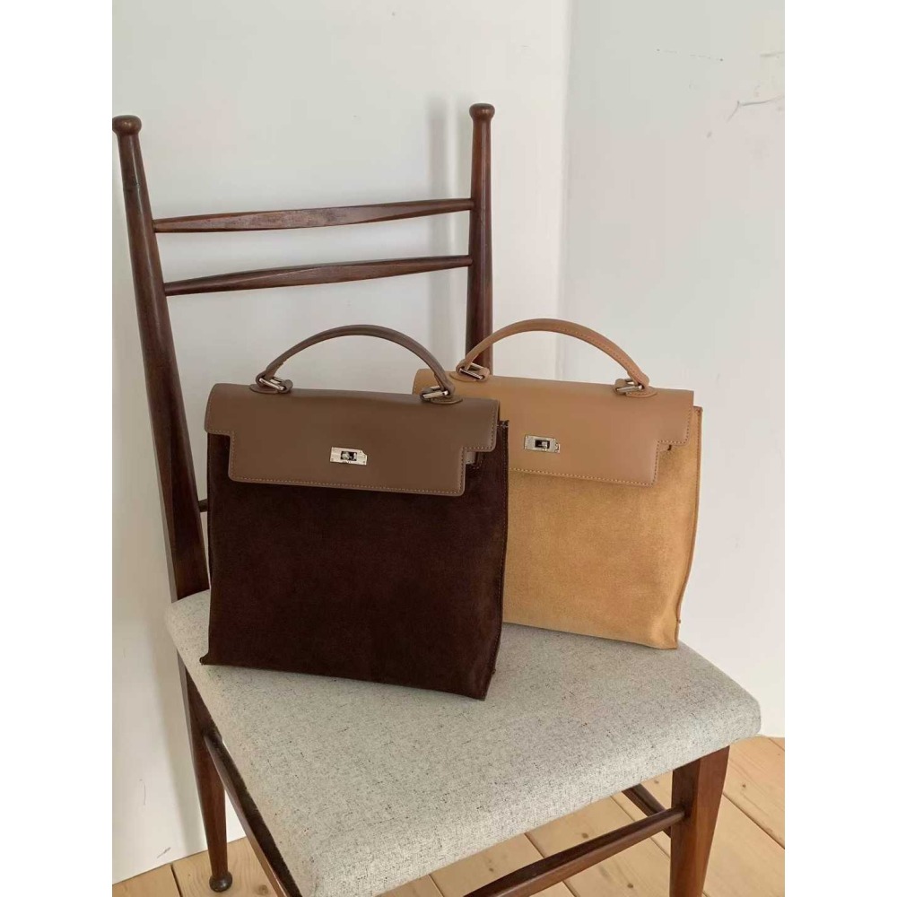 202511正韓🇰🇷麂皮素面拼接皮革kelly扣多背法 後背包 手提斜跨後背 2色-細節圖2