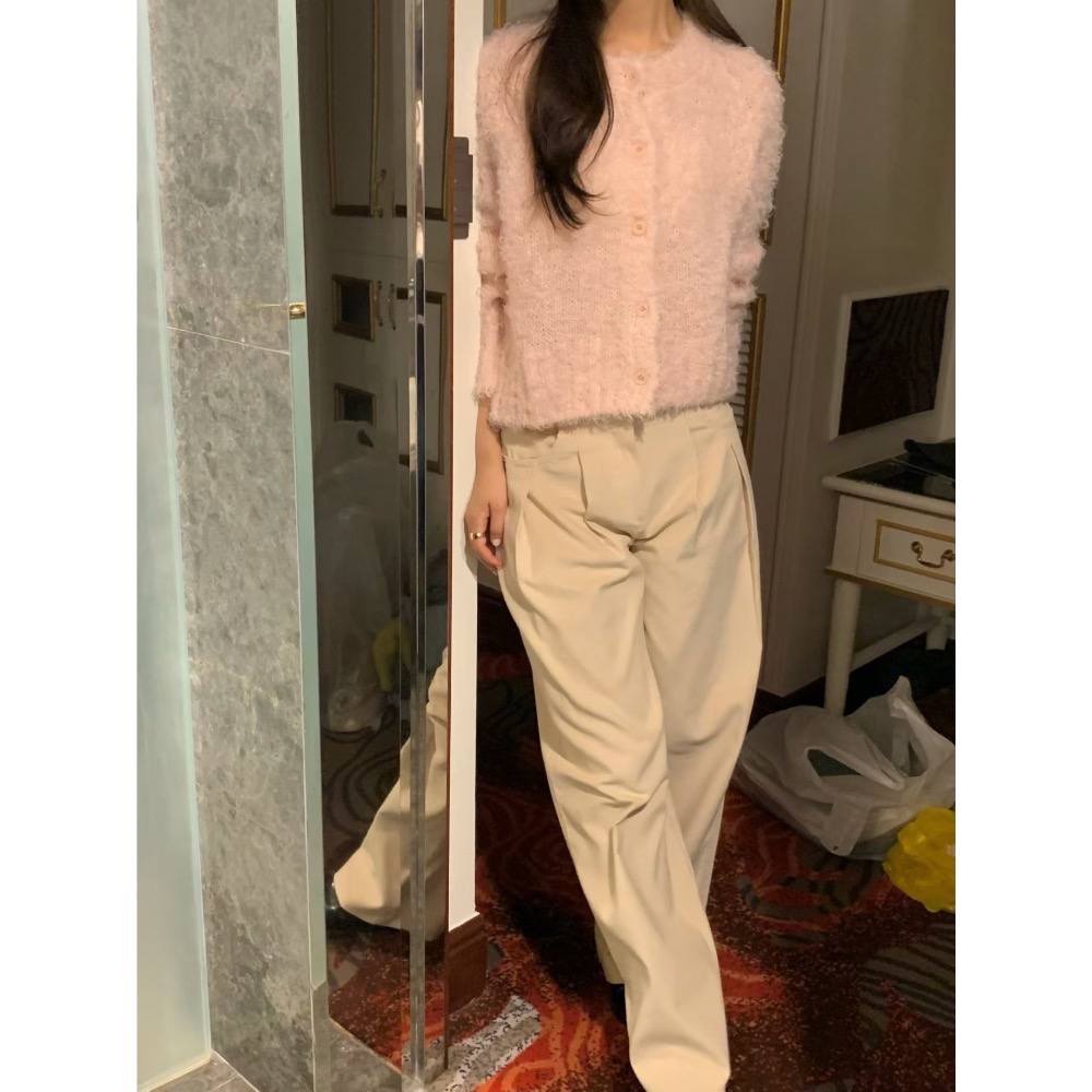 202511正韓🇰🇷溫柔草莓牛奶🍓毛茸茸排釦針織上衣外套 2色-細節圖4