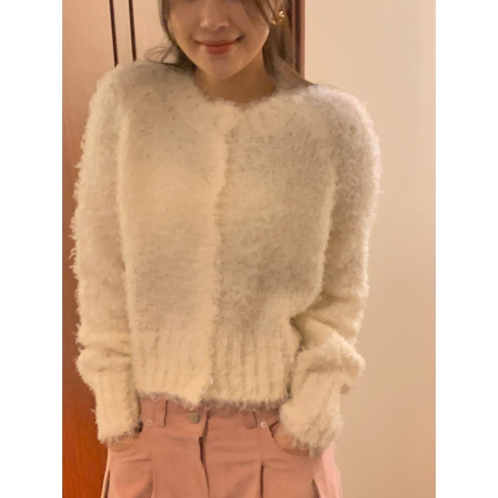 202511正韓🇰🇷溫柔草莓牛奶🍓毛茸茸排釦針織上衣外套 2色-細節圖8