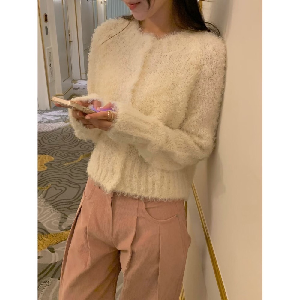 202511正韓🇰🇷溫柔草莓牛奶🍓毛茸茸排釦針織上衣外套 2色-規格圖11