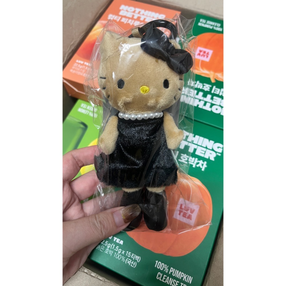 台中現貨⚡️曬黑凱蒂Kitty🩶🖤貴婦長腿kitty掛飾-細節圖2