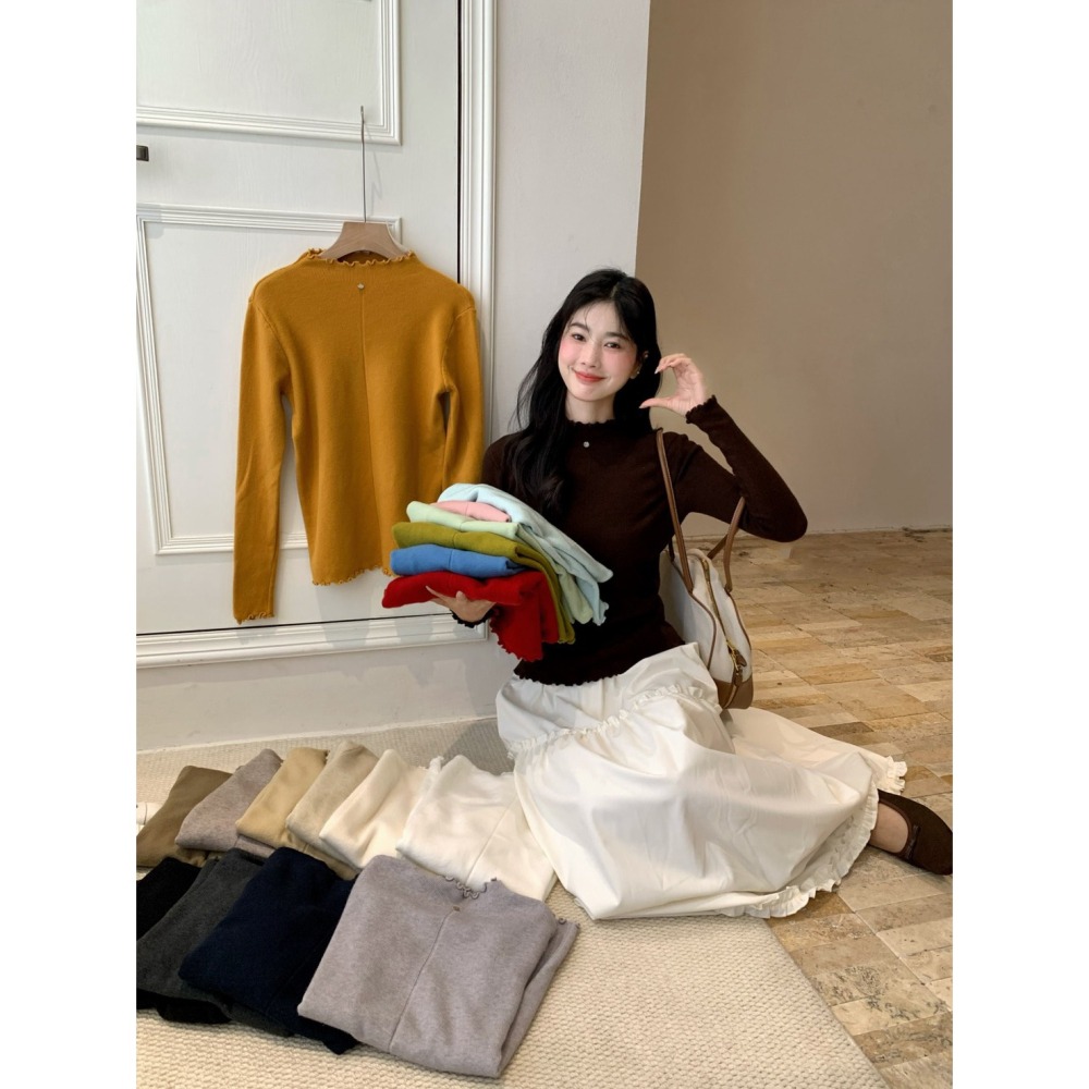 ［台中現貨⚡️］202511小資💘18色必包色彈性針織內搭 韓系一顆扣 半高領波浪滾花邊 打底衫-細節圖10