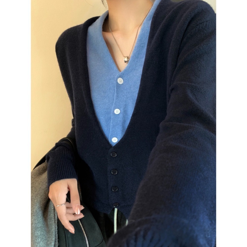 ［台中現貨⚡️］202511小資💘小眾設計感 6%羊毛 撞色假二件 顯瘦V領針織開衫 大胸友善 5色 KK-216-規格圖11