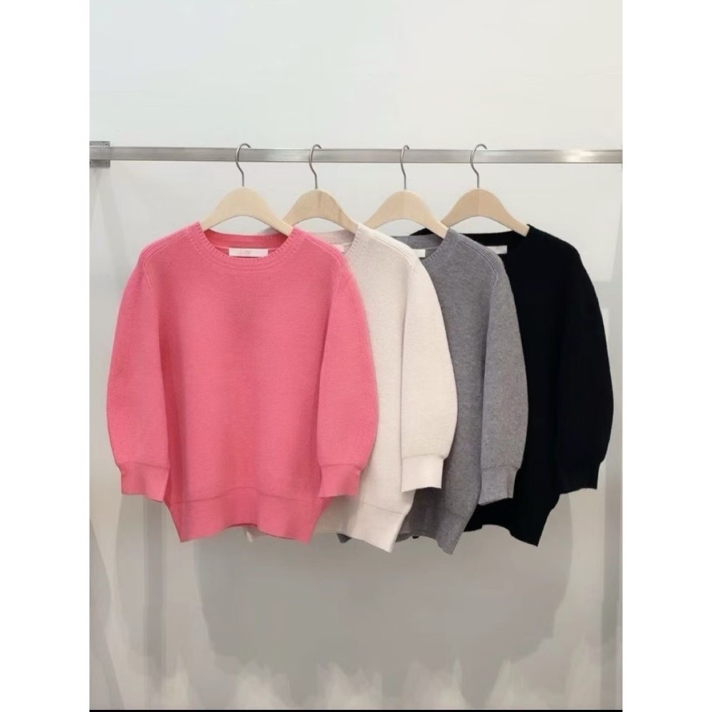 202511百元正韓🇰🇷顯瘦百搭 肉肉手臂 圓領 v領 薄針織短袖毛衣 可四季-細節圖3