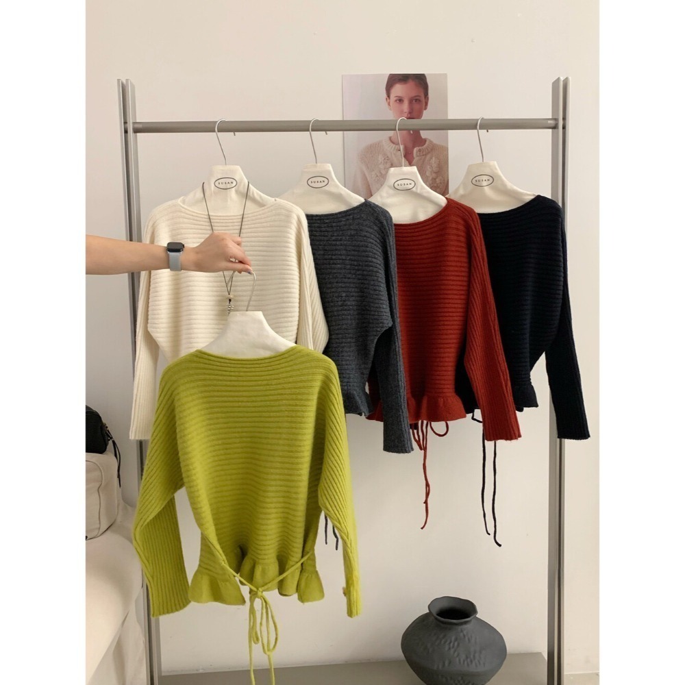 ［台中現貨⚡️過年紅色毛衣］💘毛衣版的三宅風 設計簡單 高級又耐看 後綁帶縮腰身 5色-規格圖11