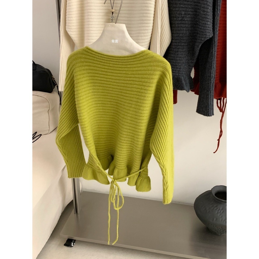 ［台中現貨⚡️過年紅色毛衣］💘毛衣版的三宅風 設計簡單 高級又耐看 後綁帶縮腰身 5色-規格圖11