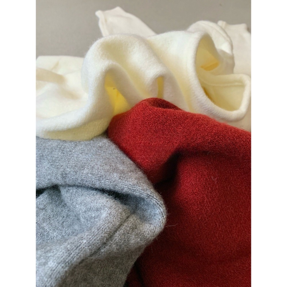 ［台中現貨⚡️］202511小資💘小露香肩小心機 choker造型掛脖斜肩羊毛針織毛衣 3色-細節圖8