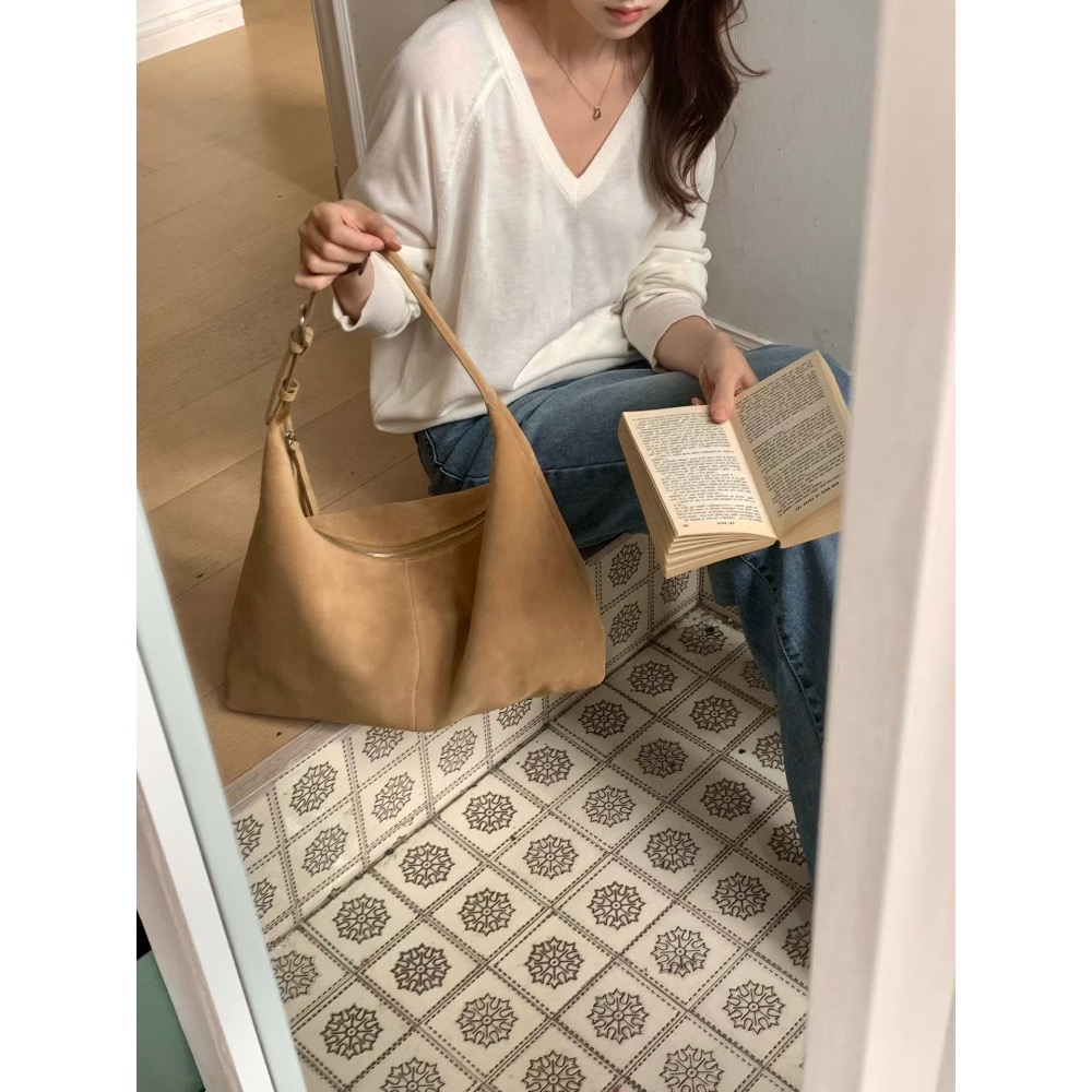 202512正韓🇰🇷真皮 hobo 真皮 麂皮 2色 大容量飯糰包 肩背包 斜背包  側背包-細節圖7