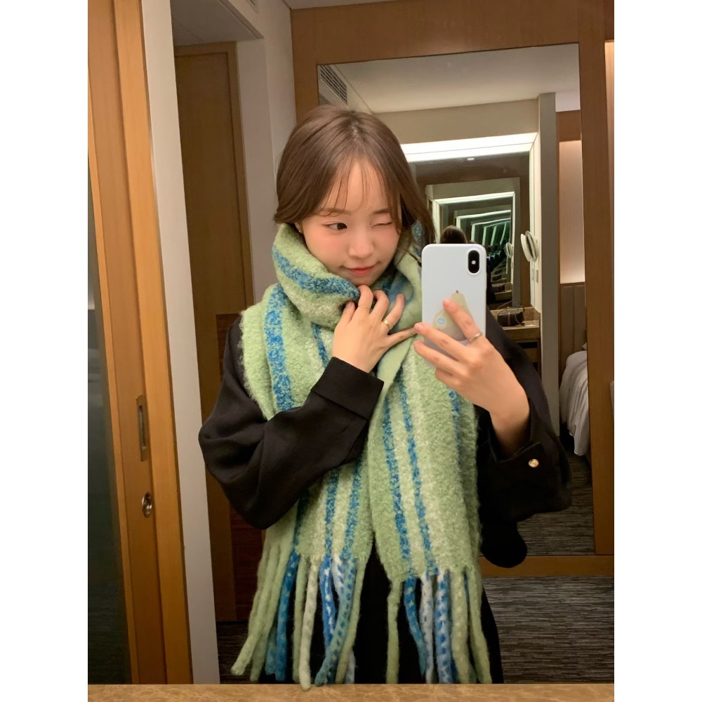 202512正韓🇰🇷韓劇女主 繽紛彩色雙面格紋   羊毛流蘇 大條寬版圍巾 馬卡龍色 5色-細節圖9