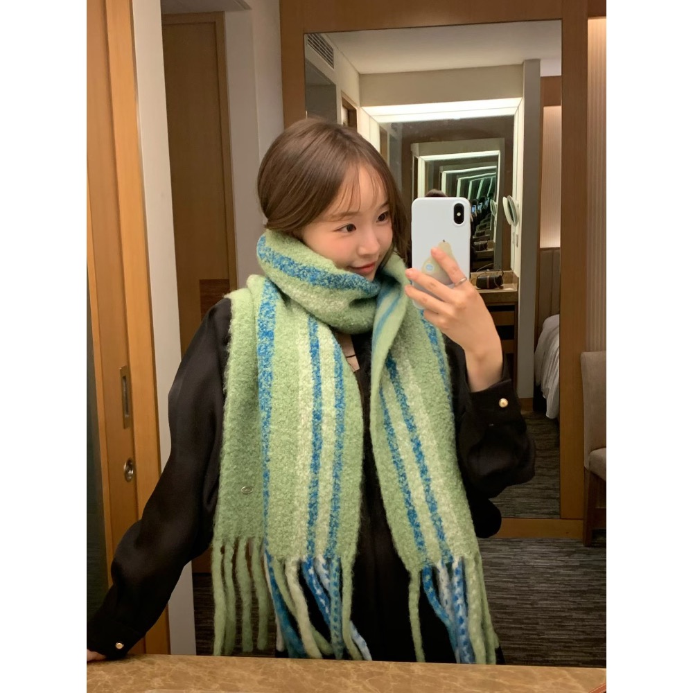 202512正韓🇰🇷韓劇女主 繽紛彩色雙面格紋   羊毛流蘇 大條寬版圍巾 馬卡龍色 5色-規格圖11