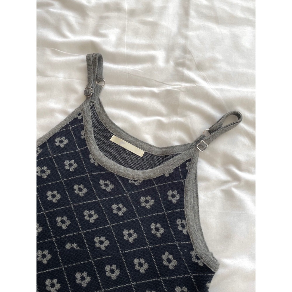 台中現貨 復古甜美花朵垂感顯瘦吊帶連衣裙背心長洋裝  w8012-細節圖2