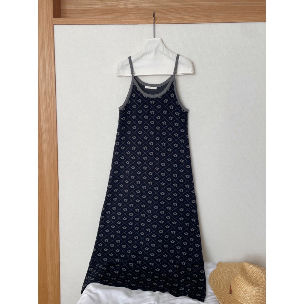 台中現貨 復古甜美花朵垂感顯瘦吊帶連衣裙背心長洋裝  w8012-細節圖6