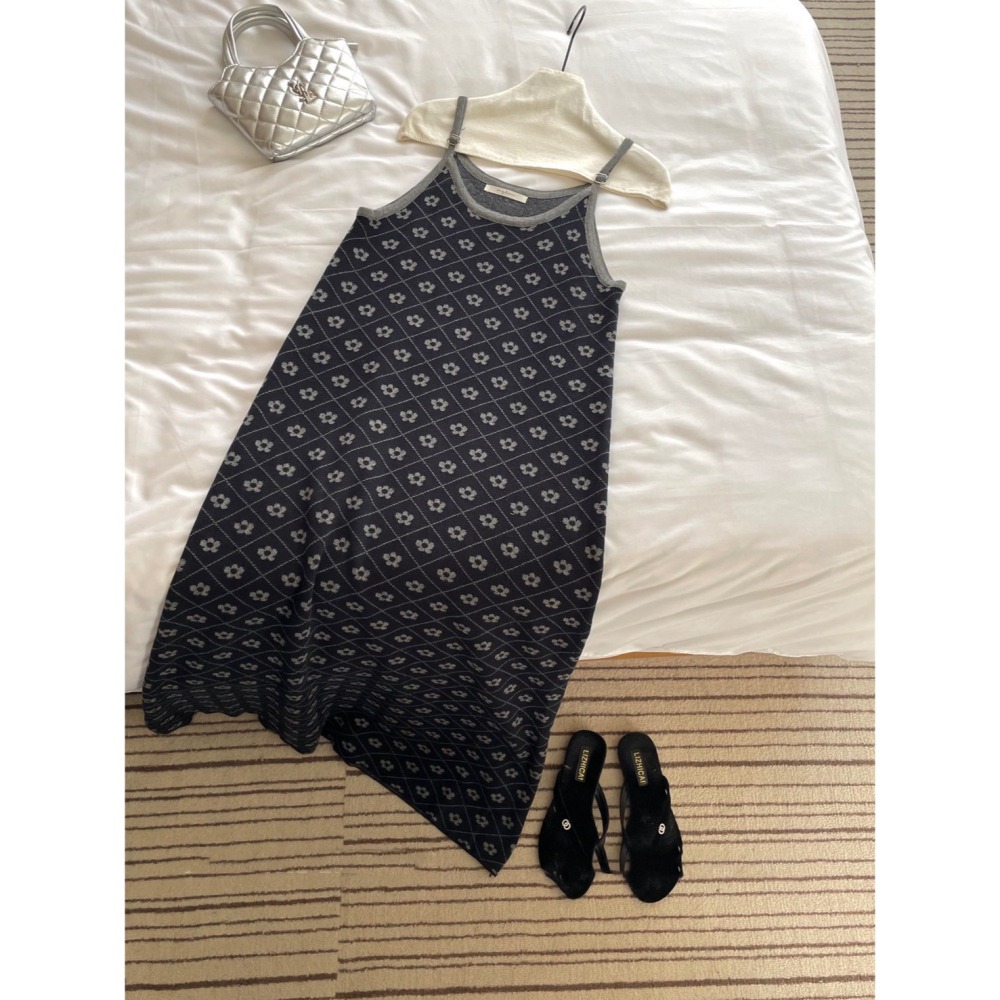 台中現貨 復古甜美花朵垂感顯瘦吊帶連衣裙背心長洋裝  w8012-細節圖7