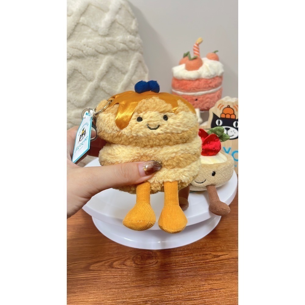 台中現貨⚡️紐約限定🥞鬆餅藍莓鬆餅吊飾 JELLYCAT Amuseables Fran Pancakes-細節圖3
