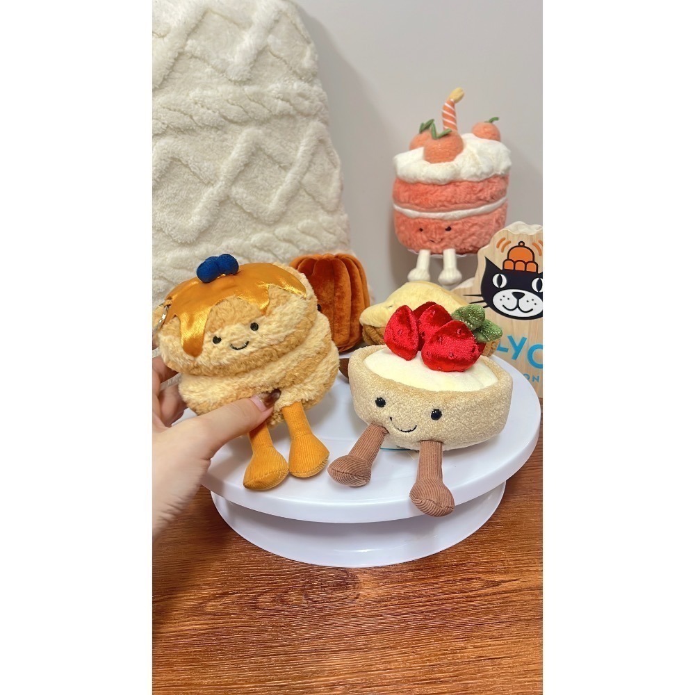 台中現貨⚡️紐約限定🥞鬆餅藍莓鬆餅吊飾 JELLYCAT Amuseables Fran Pancakes-細節圖6