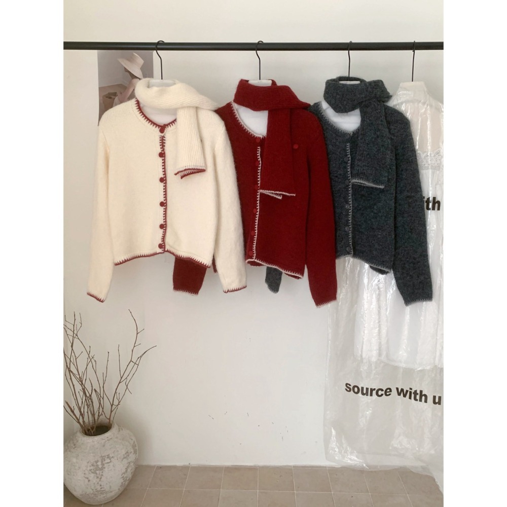 ［台中現貨⚡️過年紅色毛衣］韓系撞色外搭上衣毛衣 純色百搭減齡針織開衫(配圍巾) 🧧過年紅色毛衣 w8691 3色-細節圖6