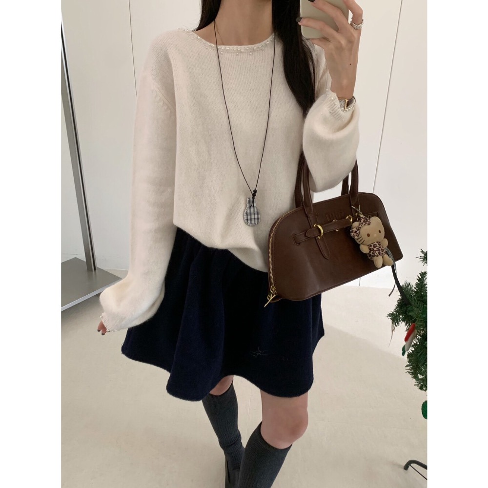 ［台中現貨⚡️過年紅色毛衣］💘 法式氣質重工手工珍珠設計保暖針織毛衣  1635s 過年紅色毛衣-規格圖11