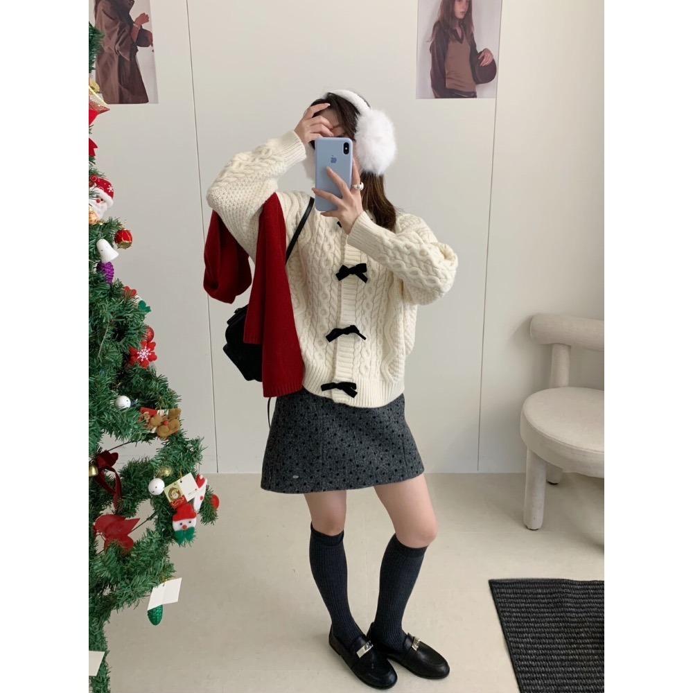 ［台中現貨⚡️過年紅色毛衣］💘 過年紅色毛衣 立體蝴蝶結針織毛線帽子外套上衣 10392-# LWD-細節圖5