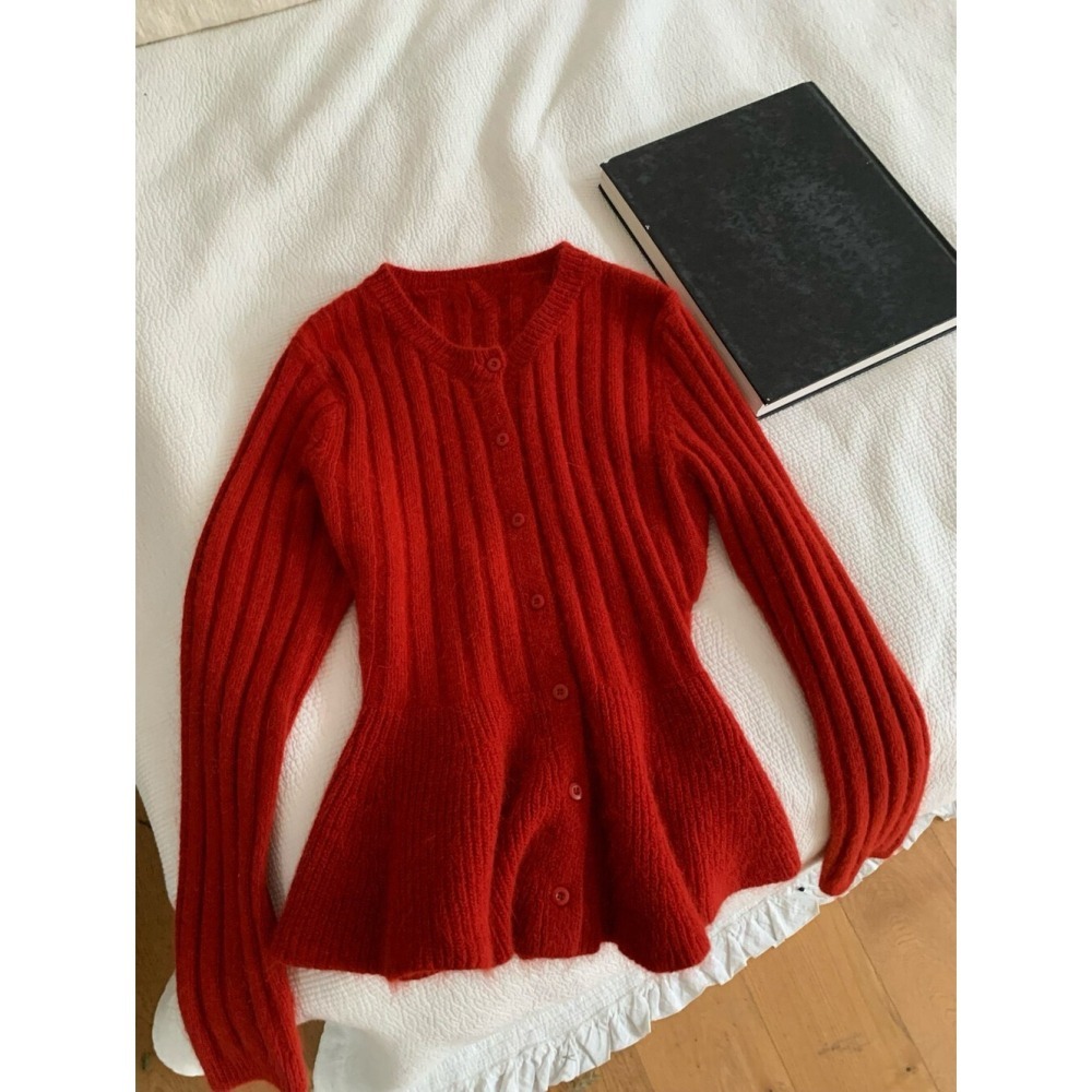 台中現貨⚡️💘 坑條條紋設計感小裙襬 縮腰顯瘦 純色圓領針織毛衣過年紅色毛衣 1-3281-細節圖4