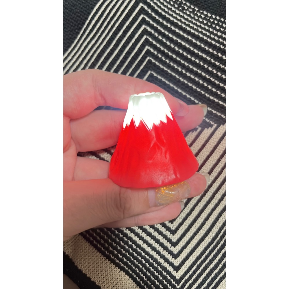 台中現貨⭐️日本 富士山限定-發光呼吸燈富士山扭蛋-細節圖8