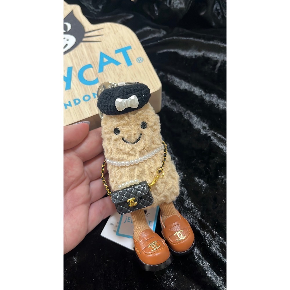 台中現貨⚡️Jellycat 好事花生🥜吊飾  不含服飾-細節圖2