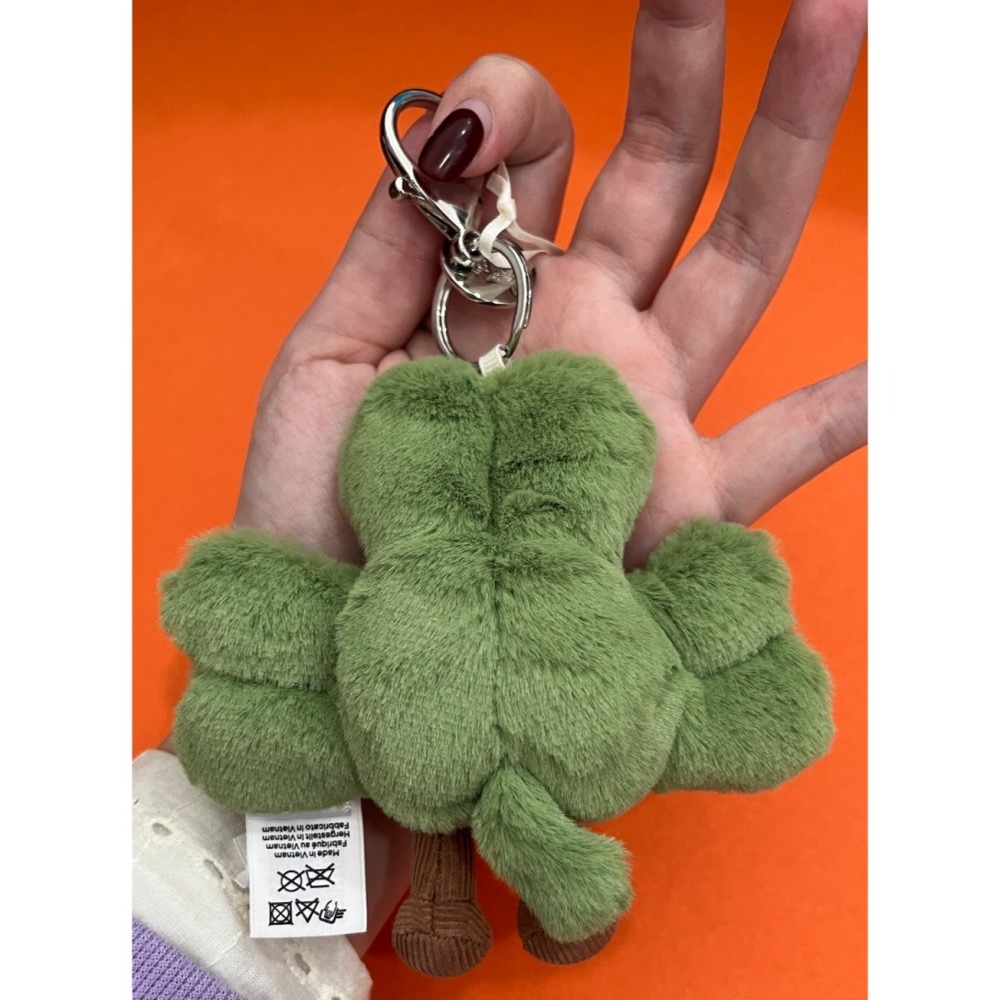 台中正品現貨🍀幸運草吊飾 含防塵袋 2026 Jellycat 春季新品  Amuseables Siofra-細節圖7