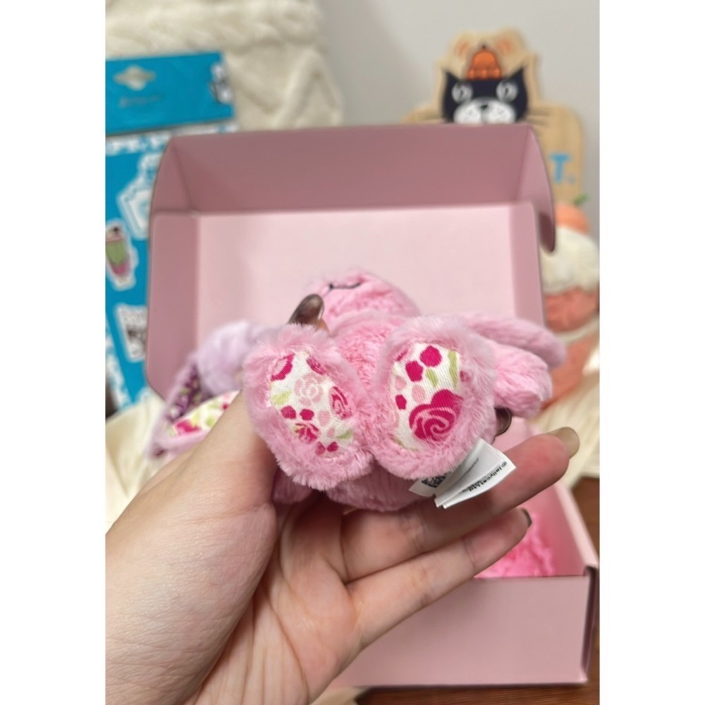 台中現貨⚡️含防塵袋 jellycat上海北京限定兔吊飾 紫花布瑟紫珀 粉花布芙珞馨 Bunny Bag Charm-細節圖4