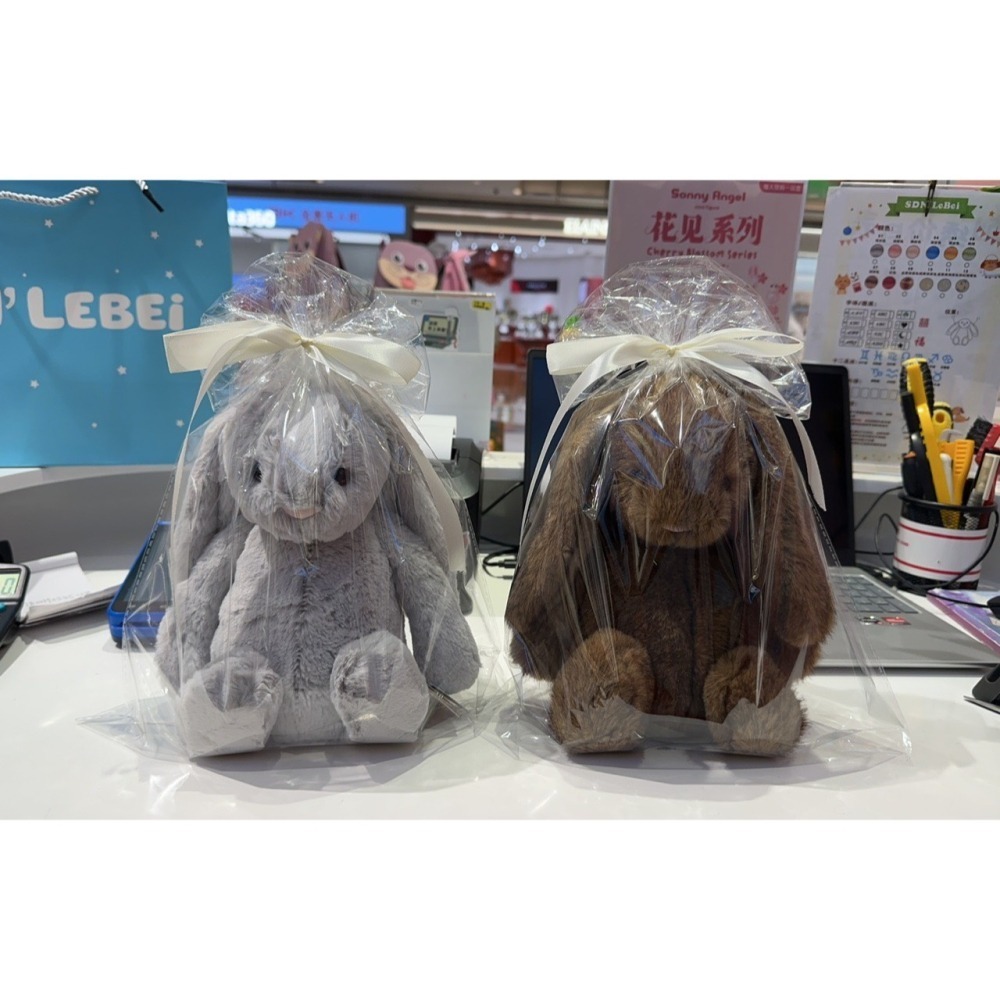 台中現貨 Jellycat 🫜金標致臻害羞霍普萊斯敦邦尼兔M 咖啡兔 Hoppleston Luxe Bunny-細節圖6