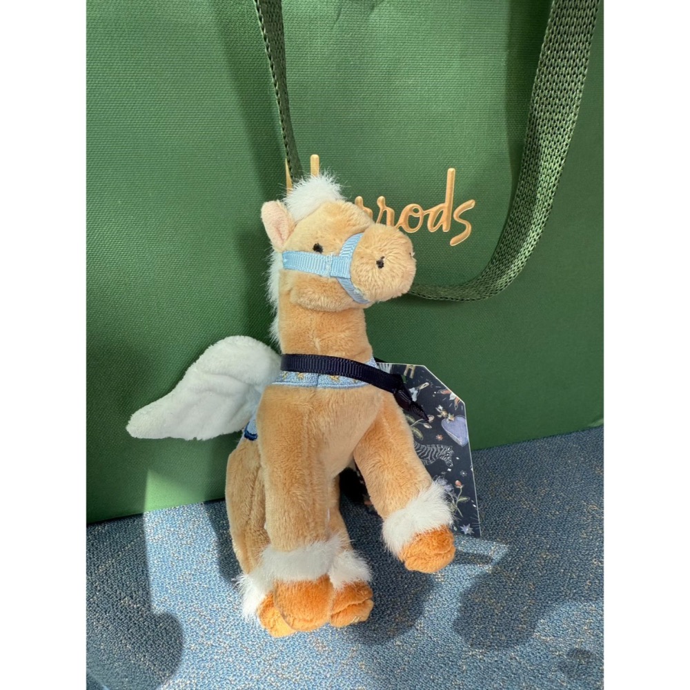 台中現貨⚡️英國🇬🇧正品 Harrods 小飛馬 馬年 飛天小馬 幸運小馬 鑰匙扣 吊飾 聖誕限定 飛馬-細節圖9