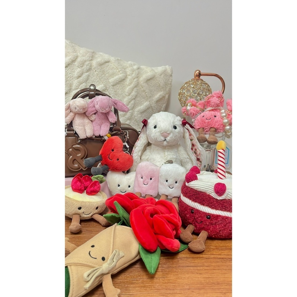 台中現貨 Jellycat 正品 M 草莓兔邦尼 Blossom Cream Bunny ＇Berry＇-細節圖5