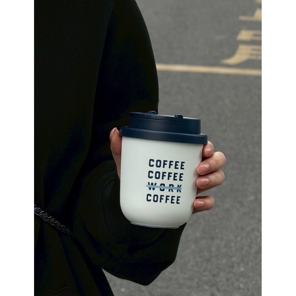 即將抵台🔥星巴克正品 丹寧鏈條斜背包＋280ml胖胖杯組合 買1送1 ✨丹寧星咖系列 中國限定 2026 3月新品-細節圖4