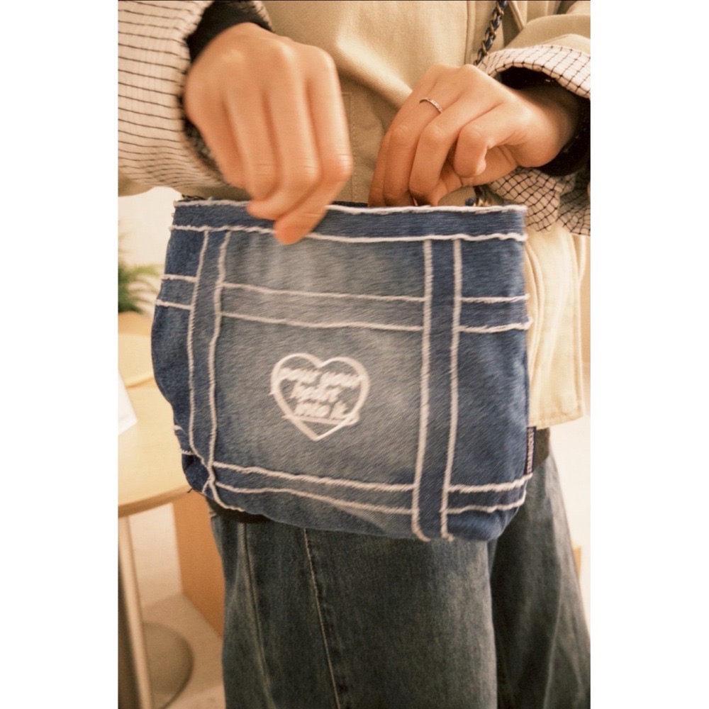 即將抵台🔥星巴克正品 丹寧鏈條斜背包＋280ml胖胖杯組合 買1送1 ✨丹寧星咖系列 中國限定 2026 3月新品-細節圖10