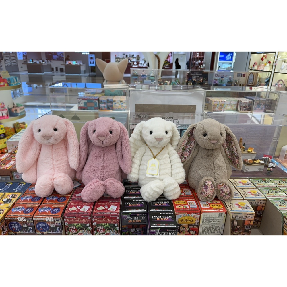 台中現貨⚡️實拍 Jellycat 正品 M 金標米其林兔 Bashful Luxe Bunny Nimbus-細節圖4