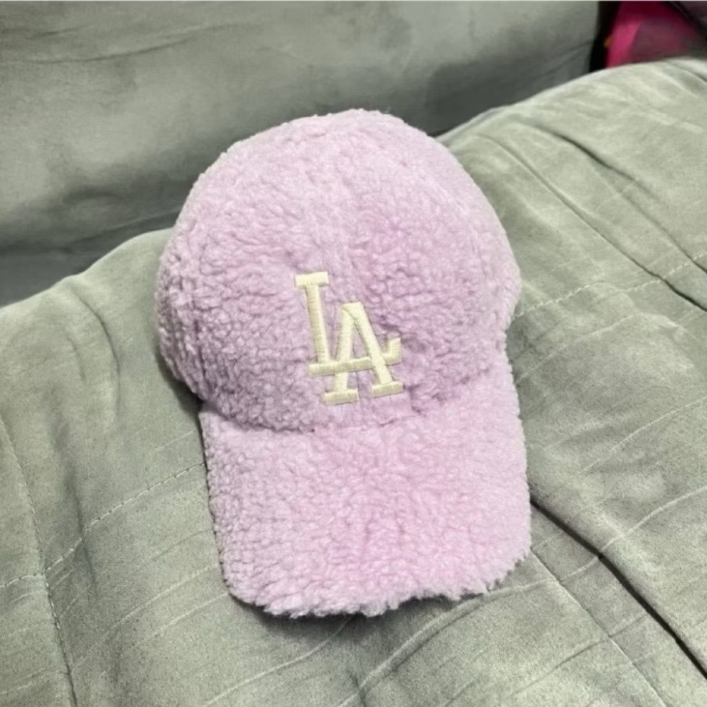 台中正品現貨⚡️ 韓國🇰🇷 薰衣草紫 奶紫MLB刺繡毛毛帽 老帽 棒球帽 LA 小羔羊🐑可調頭圍-細節圖7