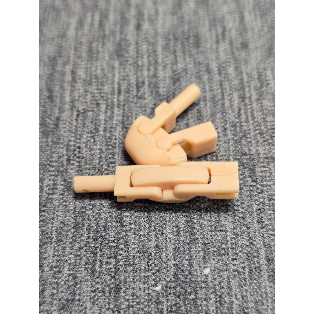 BUSTER DOLL膝蓋零件一雙