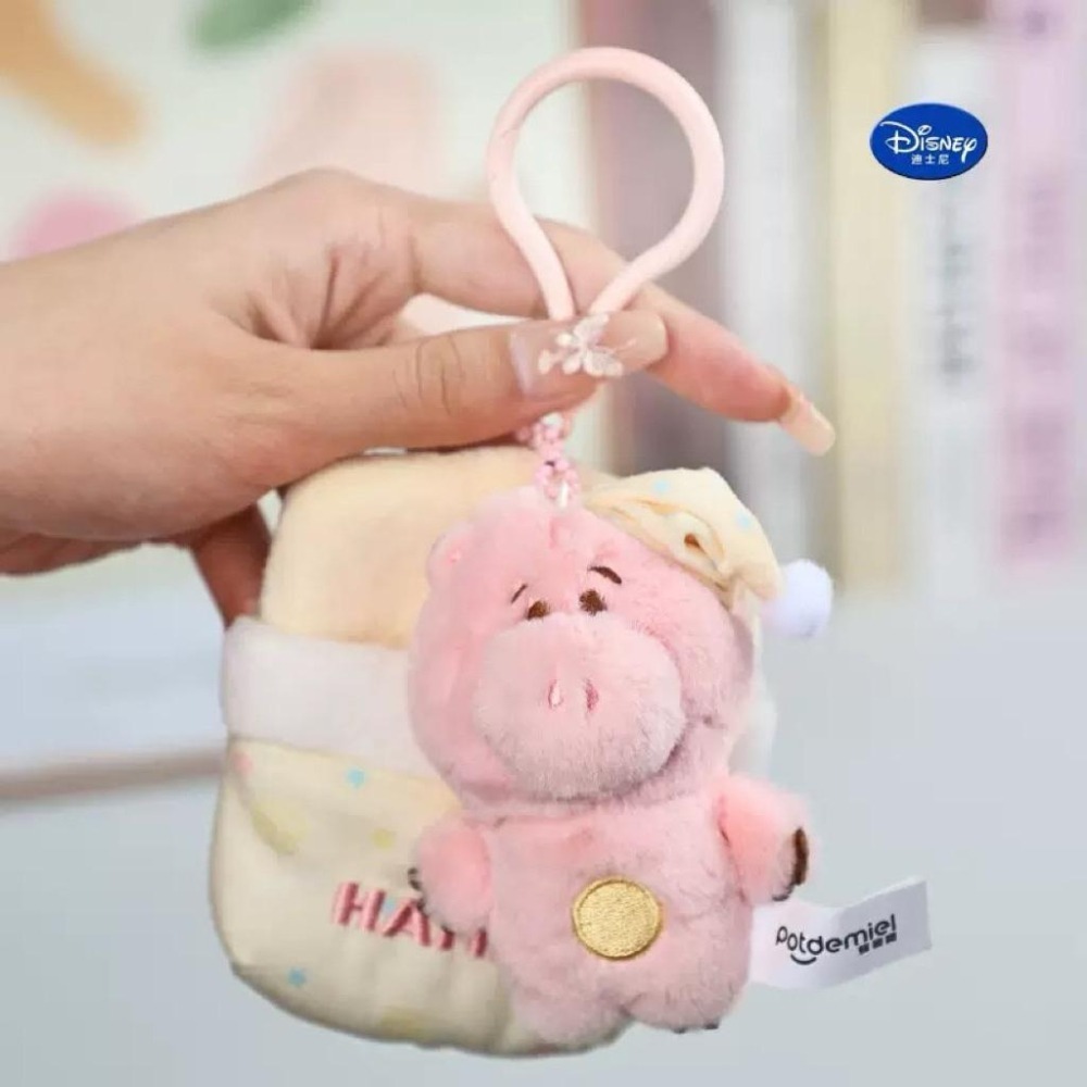 熱銷🍓台南正版 迪士尼聯名睡袋系列 熊抱哥 三眼怪 火腿豬 抱抱龍 吊飾 睡袋吊飾 可愛吊飾-細節圖6